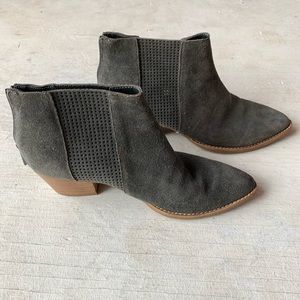 Dolce Vita ankle boots